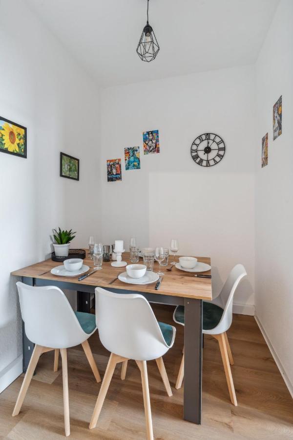 Salihomes/Max Apartment/5Pax/Modern Eingerichtet/Voll Ausgestattet Kueche Markranstädt 외부 사진